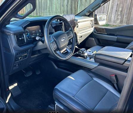 2022 Ford F-150 Lightning LARIAT