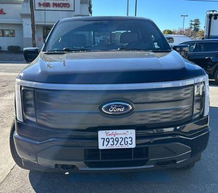 2022 Ford F-150 Lightning LARIAT