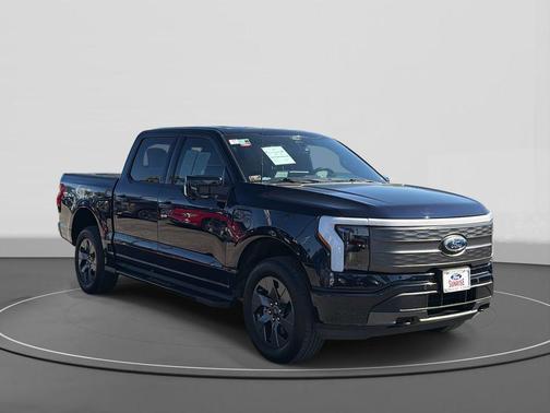 2022 Ford F-150 Lightning LARIAT