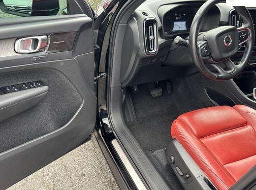2021 Volvo XC40 T4 Inscription