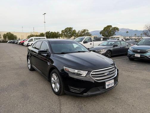 2016 Ford Taurus SEL