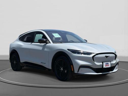 SPACE WHITE METALLIC 2023 Ford Mustang Mach-E California Route 1