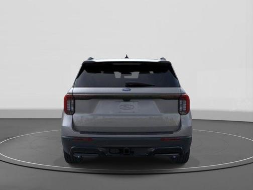 Carbonized Gray Metallic 2026 Ford Explorer ST-Line
