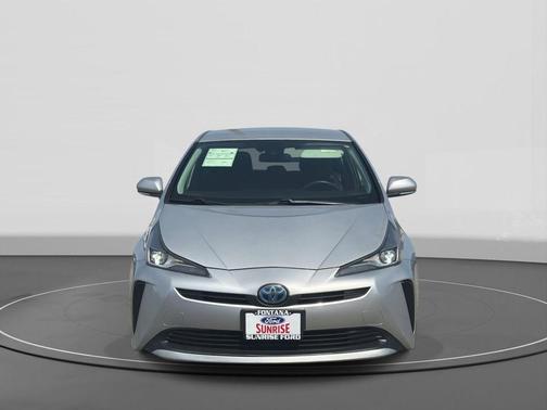 2019 Toyota Prius L