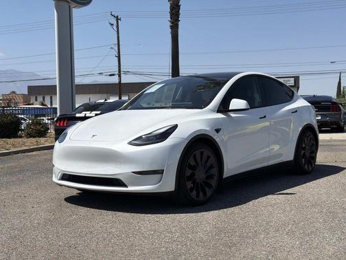 White 2022 Tesla Model Y Performance Dual Motor All-Wheel Drive