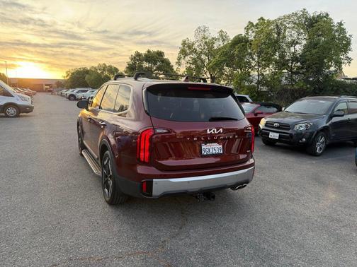 2023 Kia Telluride S