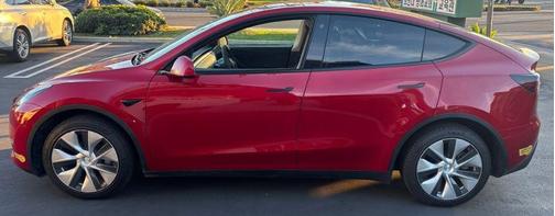 2021 Tesla Model Y Long Range Dual Motor All-Wheel Drive