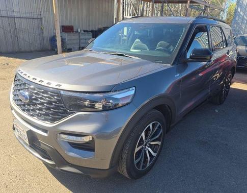 2022 Ford Explorer ST-Line