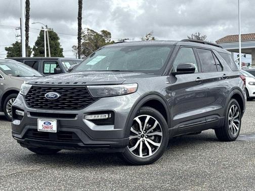 2022 Ford Explorer ST-Line