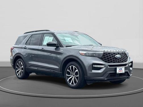 2022 Ford Explorer ST-Line