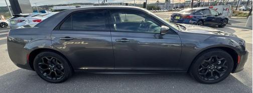 2022 Chrysler 300 Touring