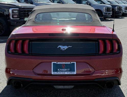 2021 Ford Mustang EcoBoost