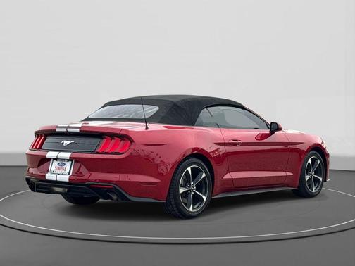 2021 Ford Mustang EcoBoost