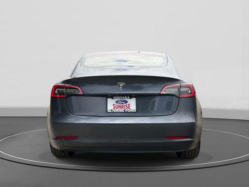 Gray 2018 Tesla Model 3 Long Range
