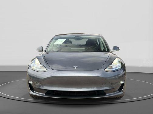 Gray 2018 Tesla Model 3 Long Range