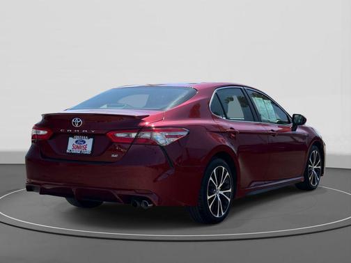 Ruby Flare Pearl 2018 Toyota Camry SE