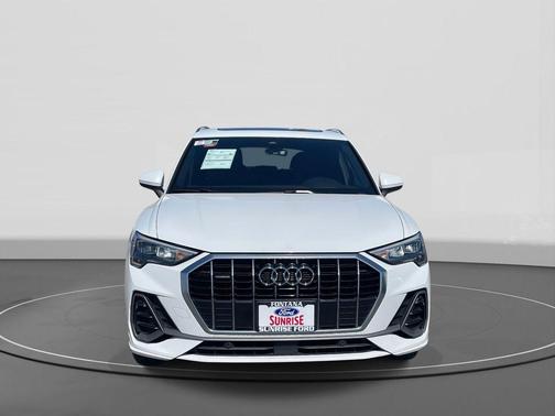 Glacier White Metallic 2020 Audi Q3 45 S line Premium