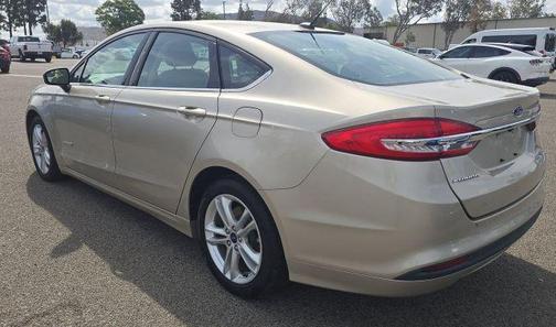 WHITE GOLD 2018 Ford Fusion Hybrid S