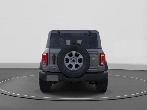 Carbonized Gray Metallic 2026 Ford Bronco Big Bend