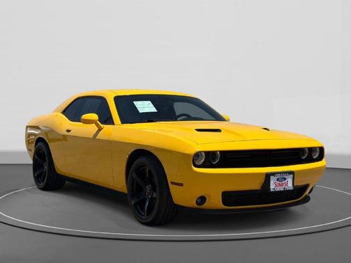 Yellow Jacket Clearcoat 2018 Dodge Challenger SXT