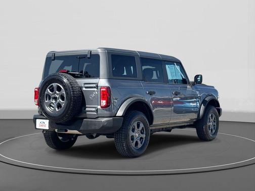 CARBONIZED GRAY METALLIC 2025 Ford Bronco Big Bend