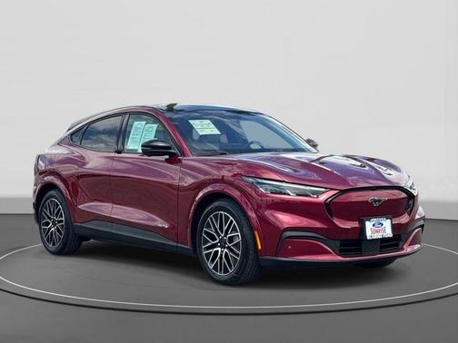 MOLTEN MAGENTA TINTED CC 2025 Ford Mustang Mach-E Premium