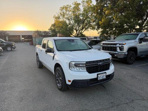 OXFORD WHITE 2022 Ford Maverick XLT