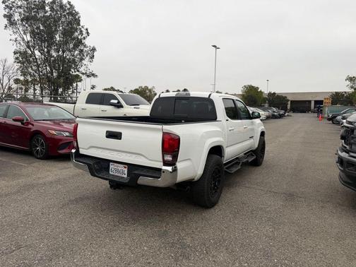 Ice Cap 2023 Toyota Tacoma SR5