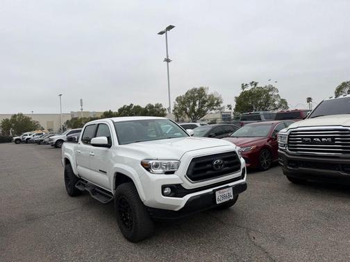 Ice Cap 2023 Toyota Tacoma SR5