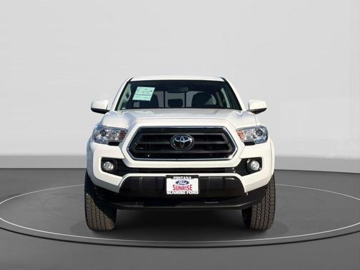 Ice Cap 2023 Toyota Tacoma SR5