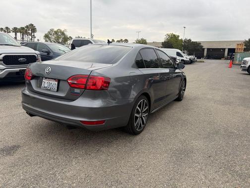 Platinum Gray Metallic 2013 Volkswagen Jetta GLI Autobahn