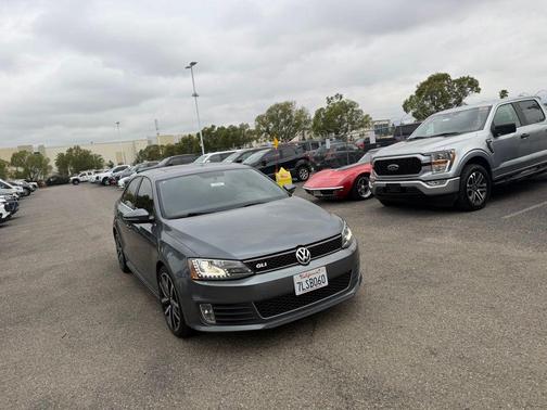 Platinum Gray Metallic 2013 Volkswagen Jetta GLI Autobahn