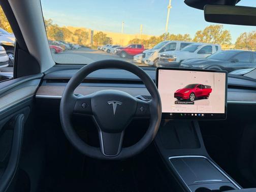 2024 Tesla Model Y Long Range Dual Motor All-Wheel Drive