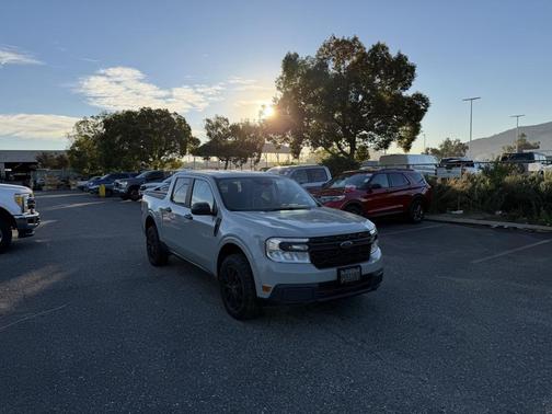 2022 Ford Maverick XL