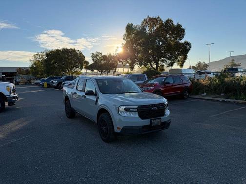 2022 Ford Maverick XL