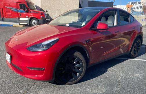 2023 Tesla Model Y Long Range Dual Motor All-Wheel Drive