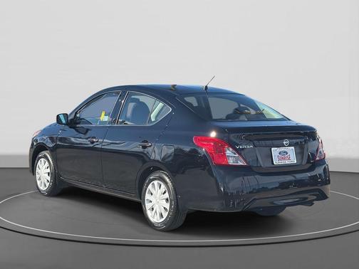 2016 Nissan Versa 1.6 S