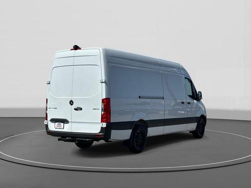 Arctic+White 2025 Mercedes-Benz Sprinter 2500 High Roof