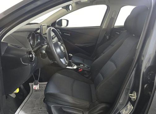 Graphite 2017 Toyota Yaris iA Base