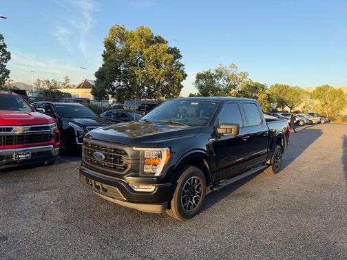 AGATE BLACK METALLIC 2021 Ford F-150 XLT