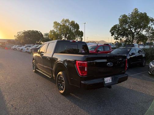 AGATE BLACK METALLIC 2021 Ford F-150 XLT