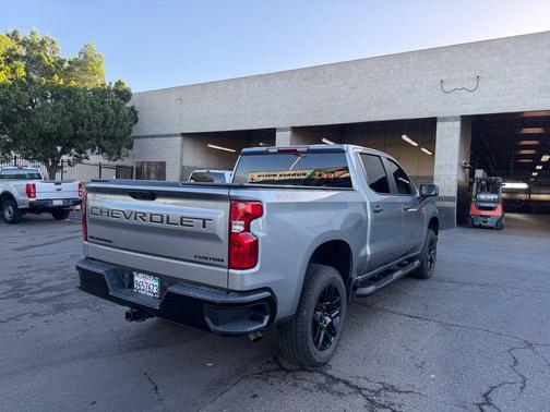 Sterling Gray Metallic 2024 Chevrolet Silverado 1500 Custom Trail Boss