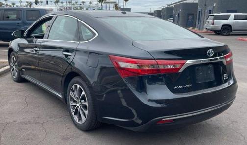 2018 Toyota Avalon Hybrid XLE Plus