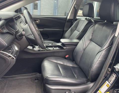 2018 Toyota Avalon Hybrid XLE Plus