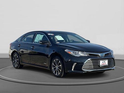 2018 Toyota Avalon Hybrid XLE Plus