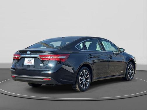 2018 Toyota Avalon Hybrid XLE Plus