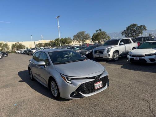 Classic Silver Metallic 2025 Toyota Corolla Hatchback SE