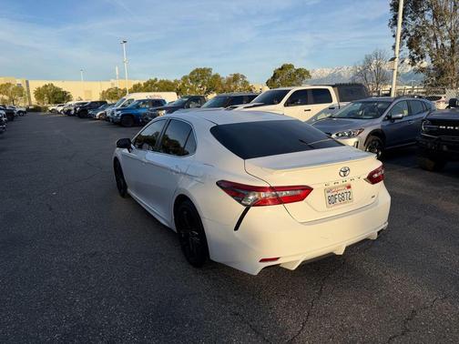 2018 Toyota Camry SE