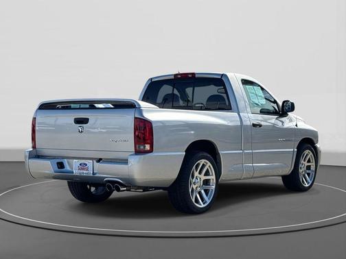 Bright Silver Metallic Clearcoat 2005 Dodge Ram 1500 SRT-10