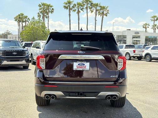 JEWEL RED MET TINTED CC 2023 Ford Explorer Platinum